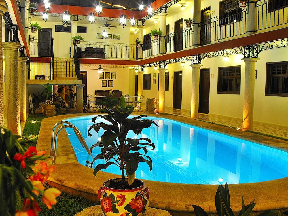La Aurora Hotel Colonial Valladolid  Exteriör bild
