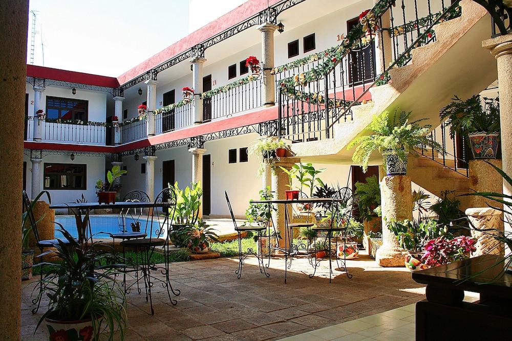 La Aurora Hotel Colonial Valladolid  Exteriör bild