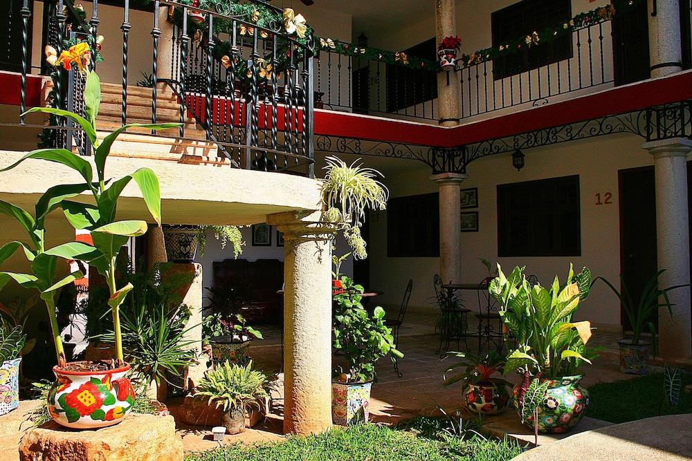 La Aurora Hotel Colonial Valladolid  Exteriör bild