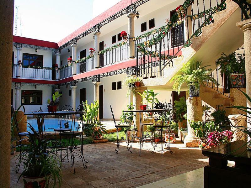 La Aurora Hotel Colonial Valladolid  Exteriör bild